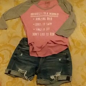 Outfit fashion short mezclilla y blusa comoda